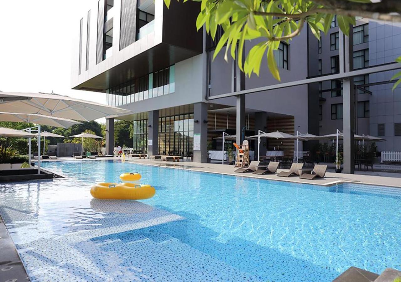 มิโดริ คล้าค โฮเต็ล แอนด์ คาสิโน Hotel Clark Field ภายนอก รูปภาพ