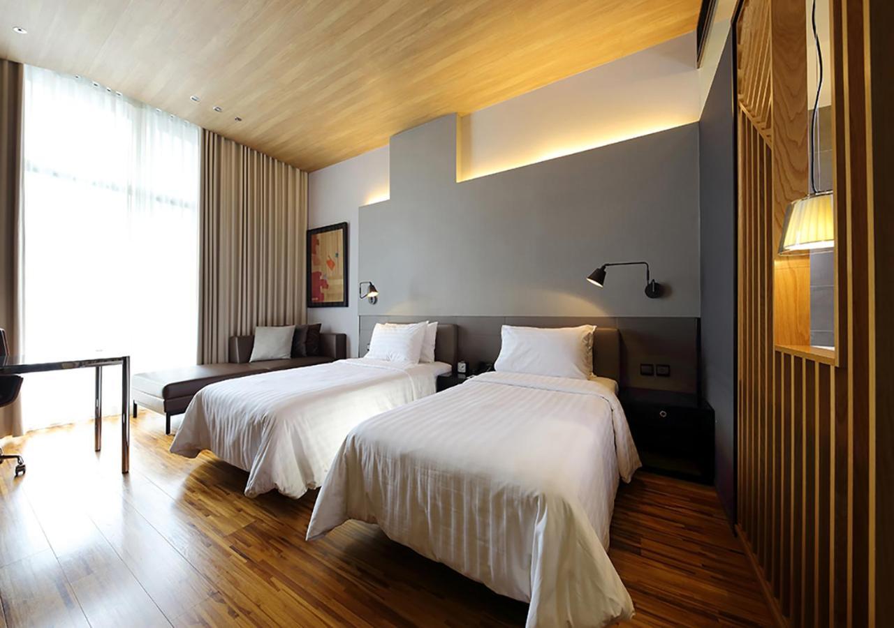มิโดริ คล้าค โฮเต็ล แอนด์ คาสิโน Hotel Clark Field ภายนอก รูปภาพ