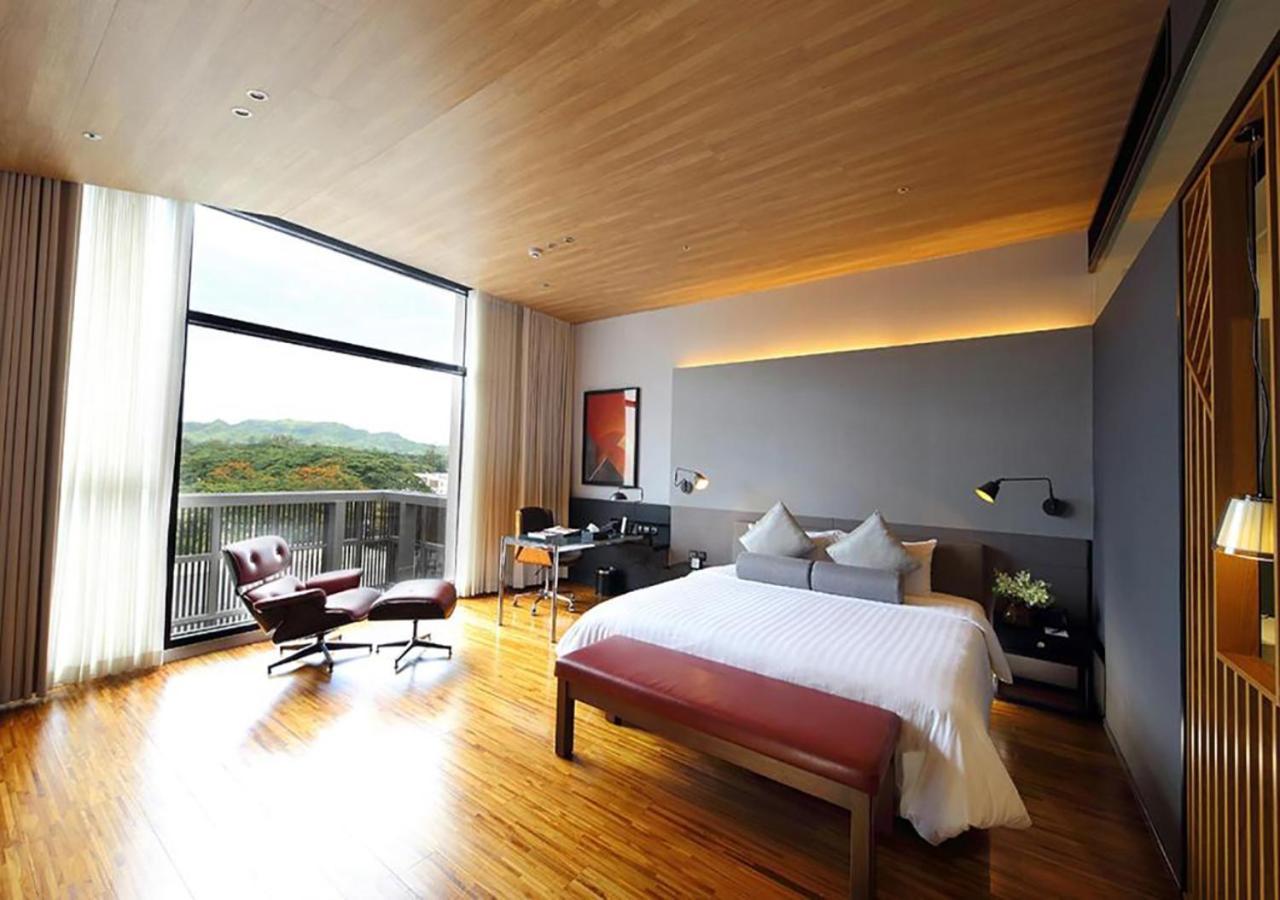 มิโดริ คล้าค โฮเต็ล แอนด์ คาสิโน Hotel Clark Field ภายนอก รูปภาพ