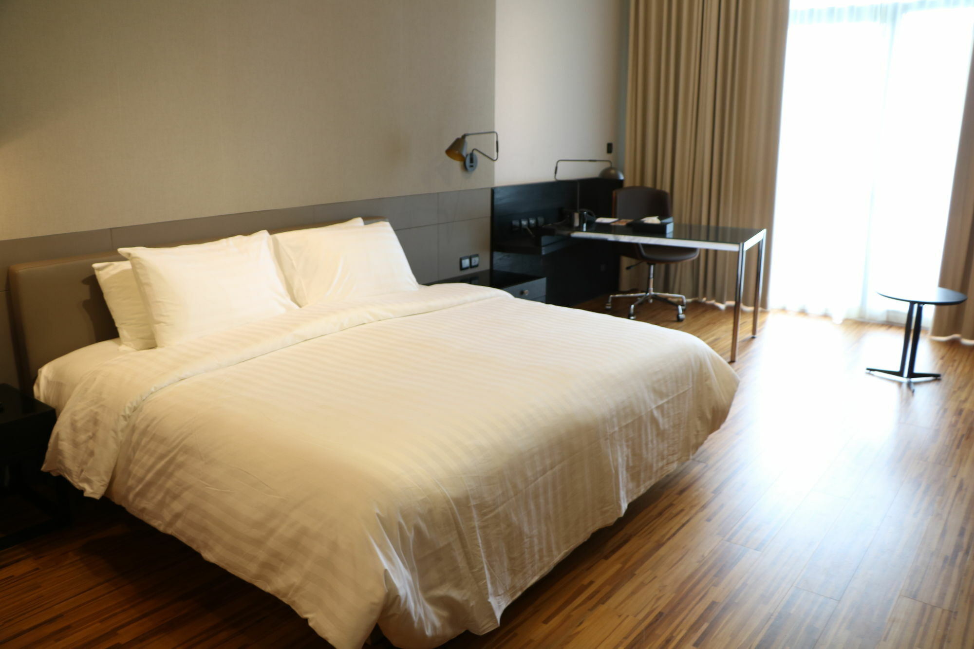 มิโดริ คล้าค โฮเต็ล แอนด์ คาสิโน Hotel Clark Field ภายนอก รูปภาพ