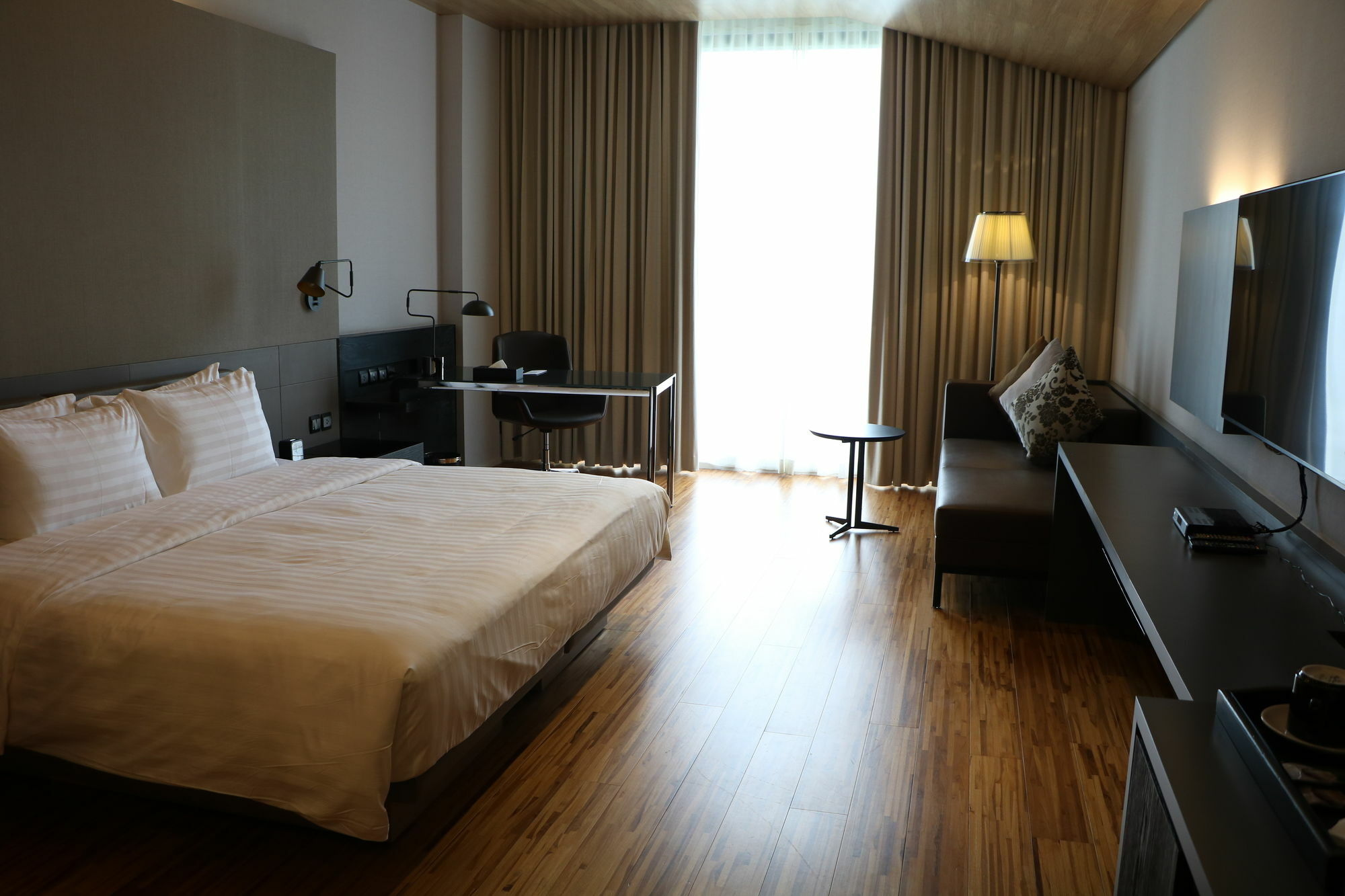 มิโดริ คล้าค โฮเต็ล แอนด์ คาสิโน Hotel Clark Field ภายนอก รูปภาพ
