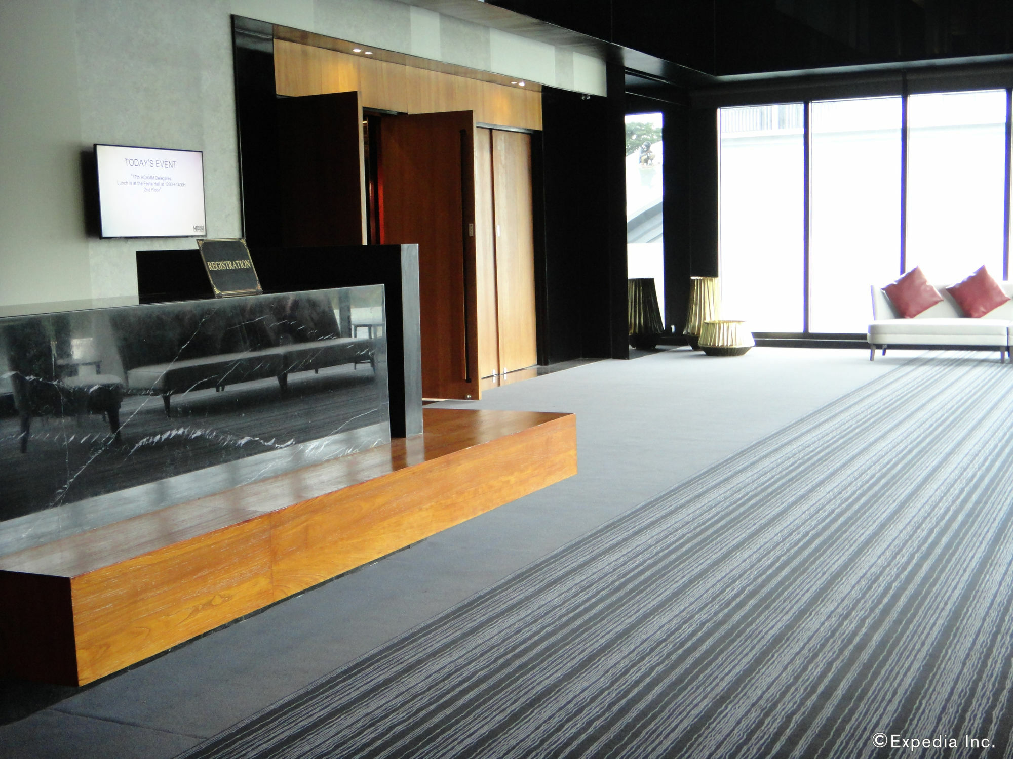 มิโดริ คล้าค โฮเต็ล แอนด์ คาสิโน Hotel Clark Field ภายนอก รูปภาพ